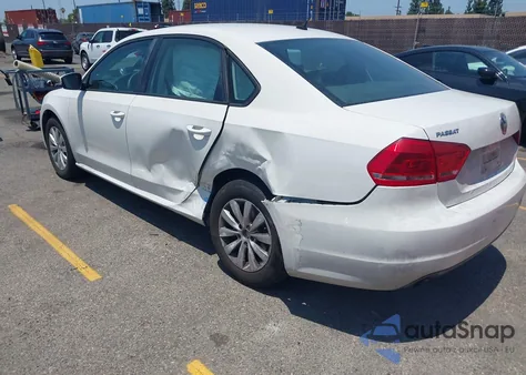 2013 Volkswagen Passat 2.5L S from USA, damaged, VIN 1VWAP7A33DC013070